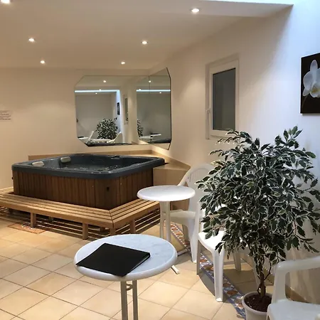 Cornelia 1 By Interhome